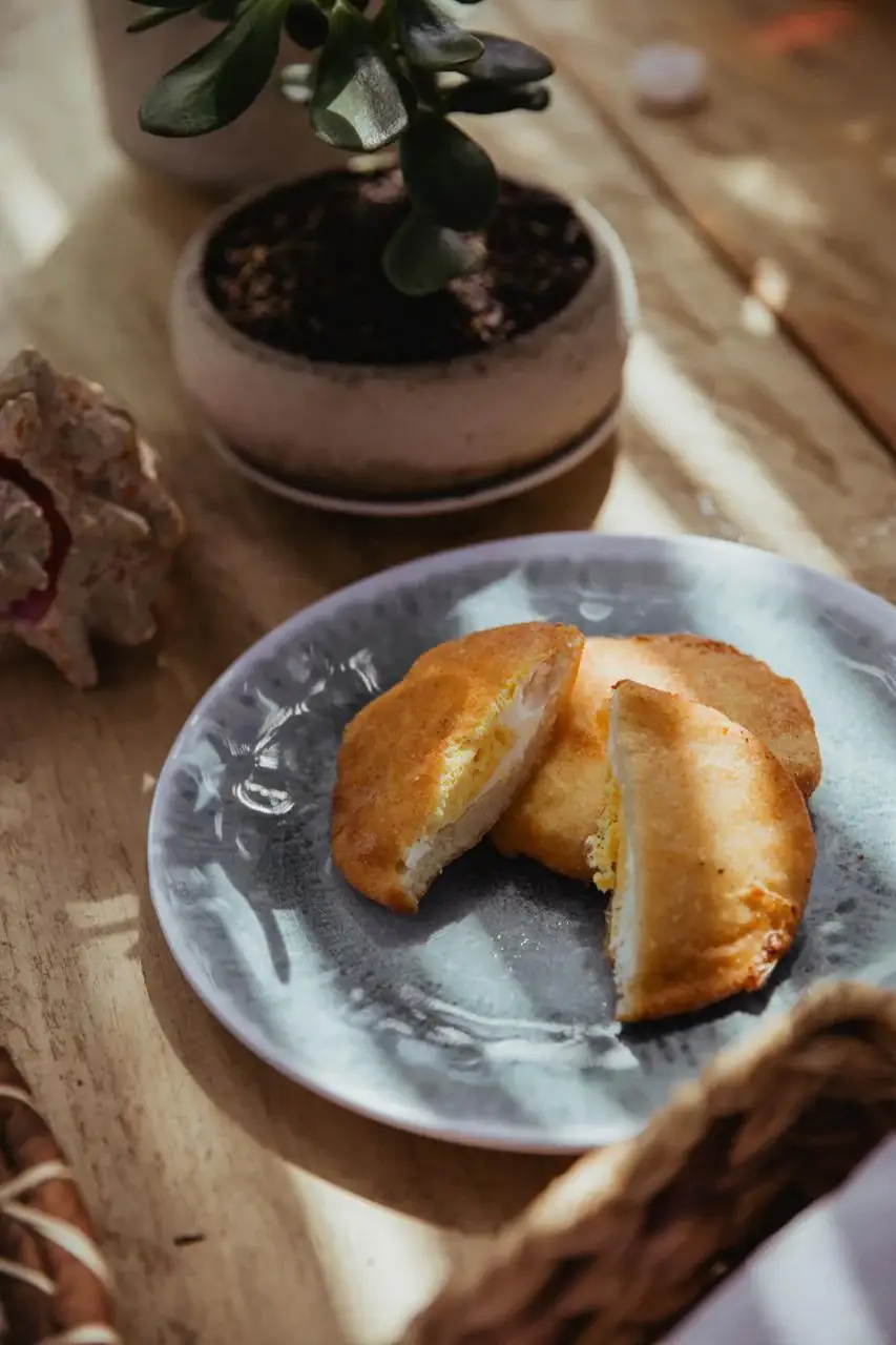 Arepas de huevo recién preparadas