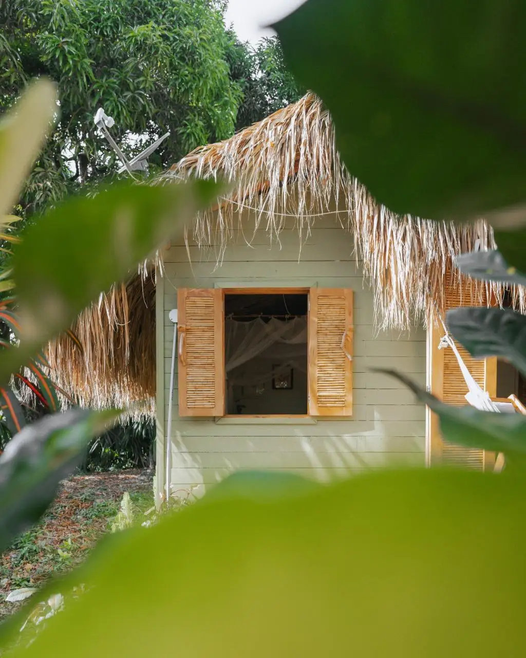 Ventana de cabaña en Agua de Luna